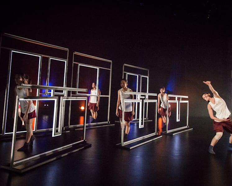 Re:Dance Theatre strolls down the Corridor