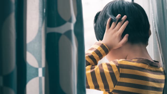 前学前教育女老师虐待四岁特需男学生 庭上认罪
