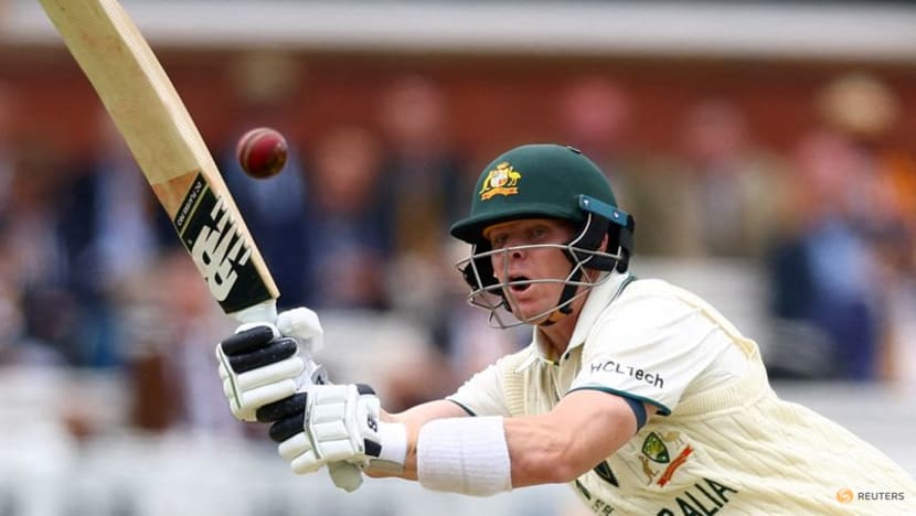 Australia seize control as Smith's masterclass extends lead to 254 Australia seize control as Smith's masterclass extends lead to 254