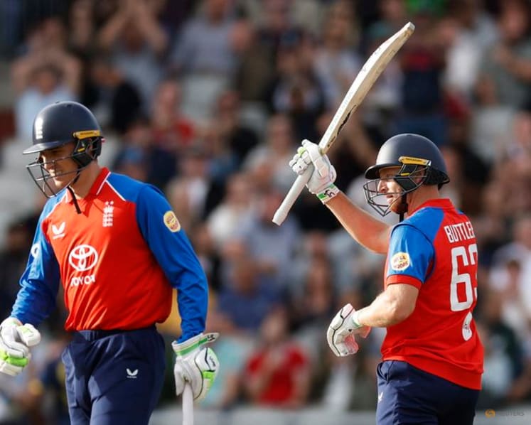 England complete T20 sweep over Sri Lanka to go back on top of world rankings