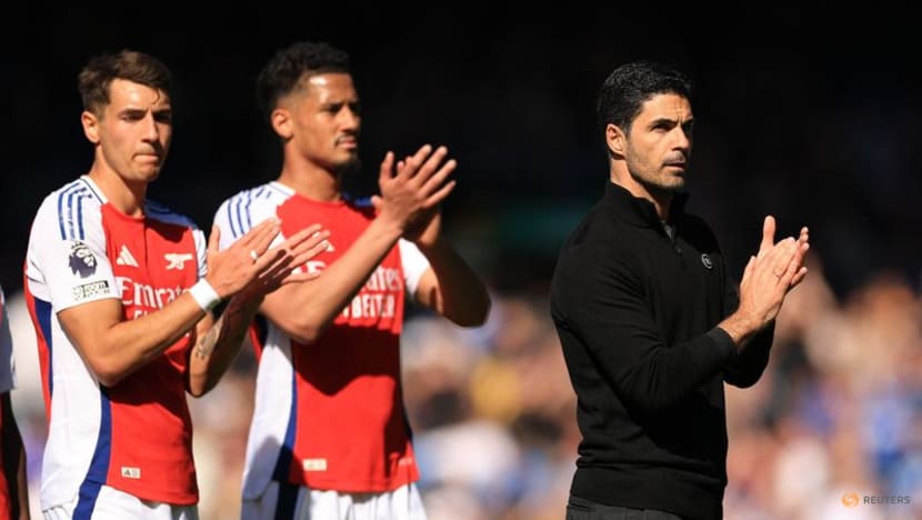 Everton hold Arsenal to 1-1 draw to leave Liverpool smiling