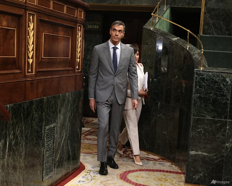Spain PM calls early election after parliament rejects housing measures