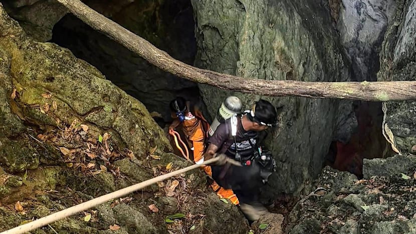 5 of 7 people trapped in Laos cave found alive: Rescuers