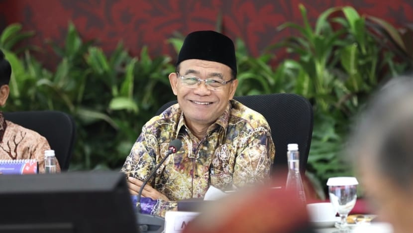 Menko PMK Muhadjir: Boleh pakai pinjol bayar uang kuliah asal resmi