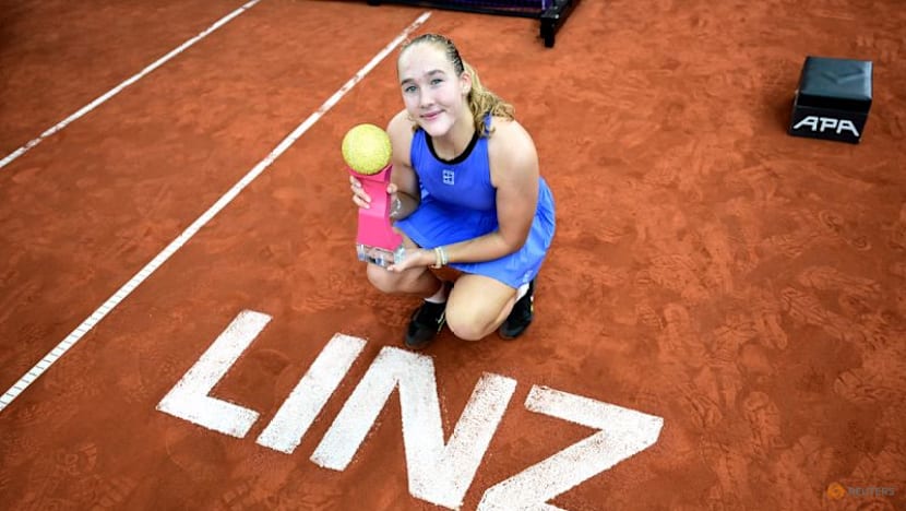 Andreeva fights back to beat Potapova in Linz Open final