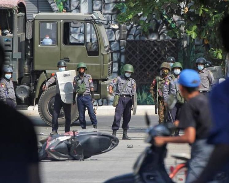 Myanmar protesters injured as police escalate use of force