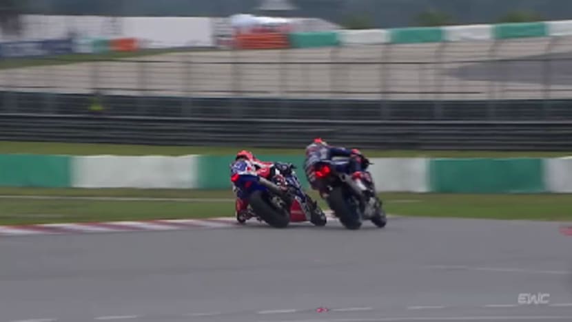 Pelumba Itali Niccolo Canepa juara pertama 'FIM 8 hours of Sepang'
