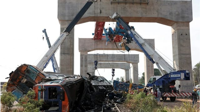 泰国起重机砸中火车 承建商曾涉曼谷地震倒塌大楼工程