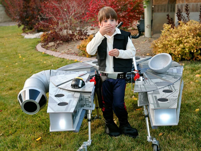 Family builds Star Wars Halloween costume for son with cerebral palsy