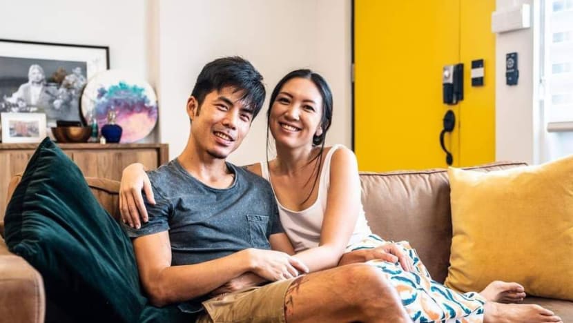 S'porean couple surprised to receive praise and go viral for clearing tables in Malaysia cafe, says it's 'second nature' to them