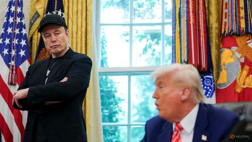 Trump calls Musk's formation of new party "ridiculous" and confusing Trump calls Musk's formation of new party "ridiculous" and confusing