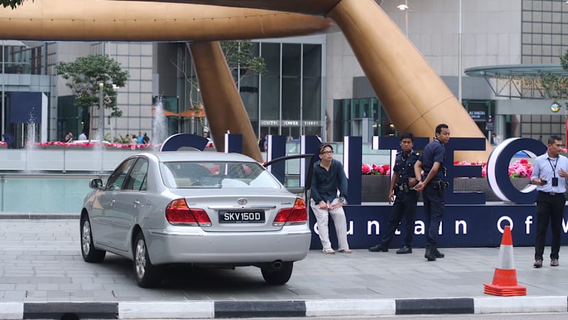 Driver arrested after accident at Suntec City’s fountain