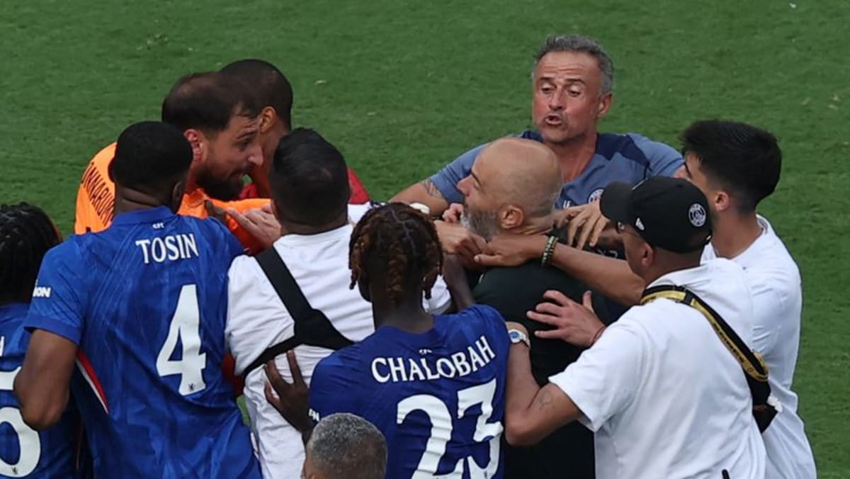 Luis Enrique says he regrets post-match scuffle at Club World Cup final Luis Enrique says he regrets post-match scuffle at Club World Cup final