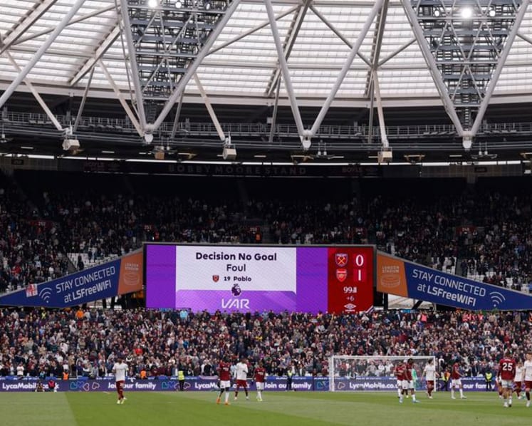 Disallowing West Ham equaliser against Arsenal was right, says referees chief