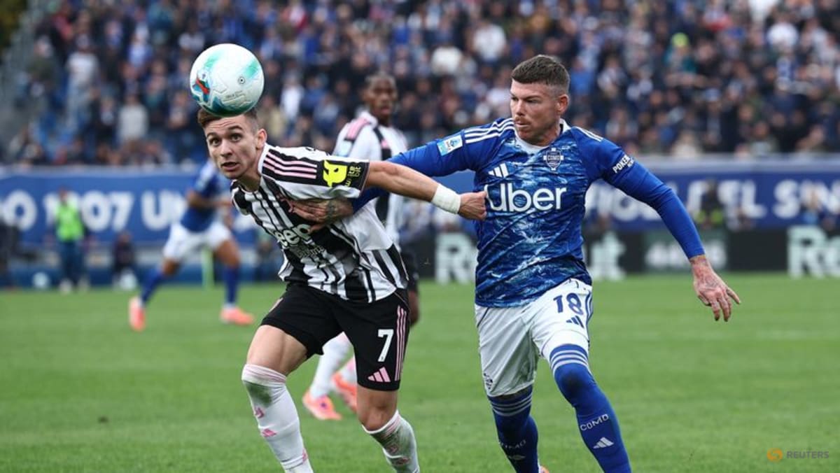 Juventus slump to defeat at Como as winless run continues