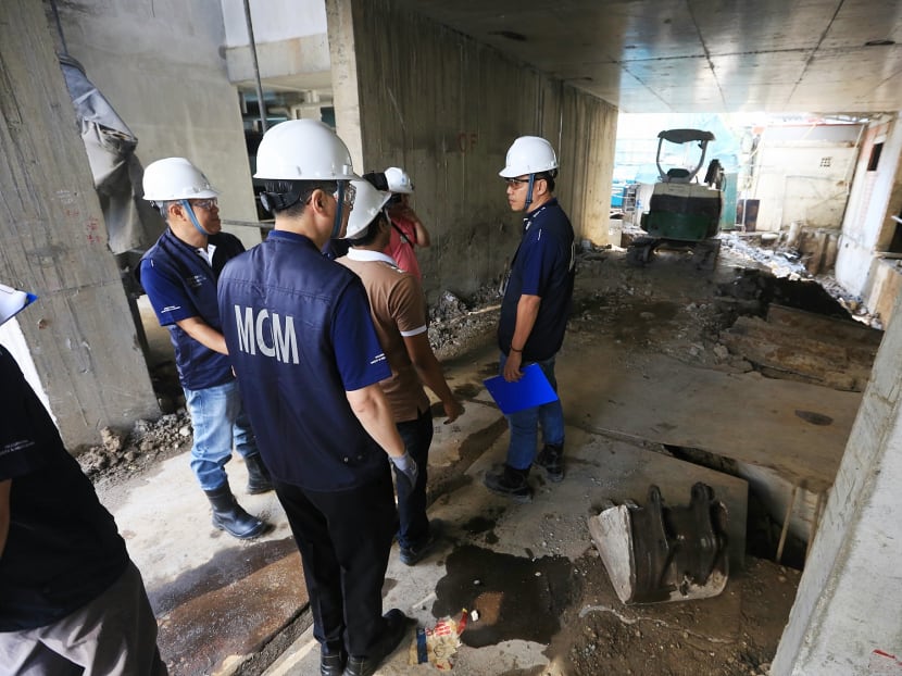 A Workplace Safety and Health (WSH) site inspection by The Ministry of Manpower (MOM) and Minister of State for Manpower Sam Tan, at one of the worksite at Geylang on Thursday (May 12). Photo: Koh Mui Fong/TODAY A Workplace Safety and Health (WSH) site inspection by The Ministry of Manpower (MOM) and Minister of State for Manpower Sam Tan, at one of the worksite at Geylang on Thursday (May 12). Photo: Koh Mui Fong/TODAY