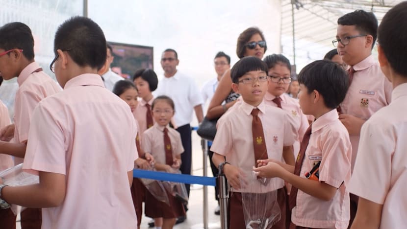 Young and old bid goodbye to S R Nathan