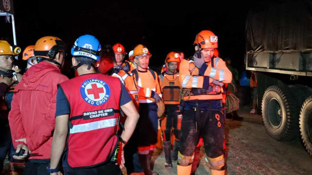菲律宾南部土崩死亡人数增加到至少11人 