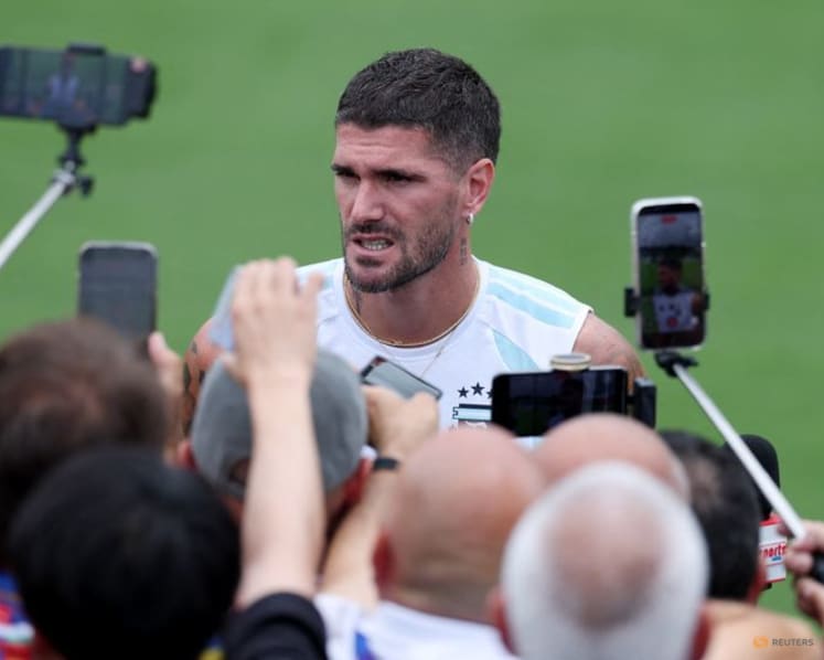 Argentina make three changes, Spain unchanged for World Cup final