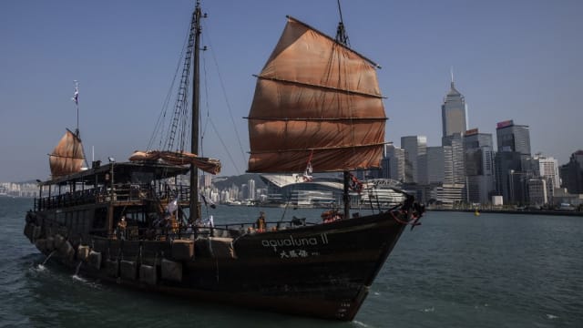 香港：本月将放宽对入境旅行团限制