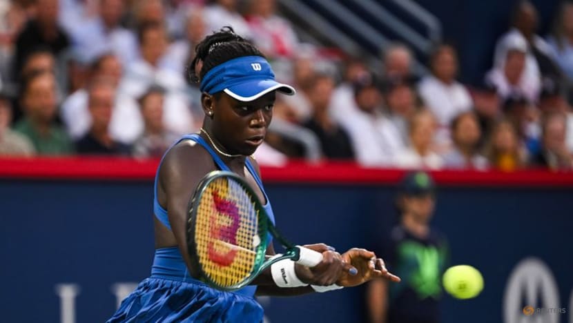 Teen Mboko upsets Rybakina to book Canadian Open final with Osaka; Zverev falls