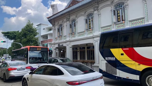 如切坤成路旅游巴士乱像 当局：已收到反馈将密切留意