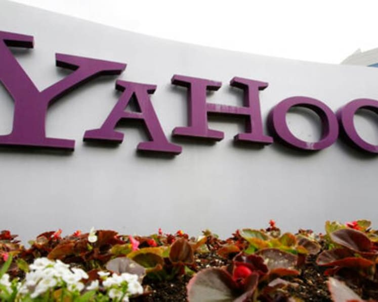 Internet trailblazers Yahoo, AOL sold, again, for US$5 billion