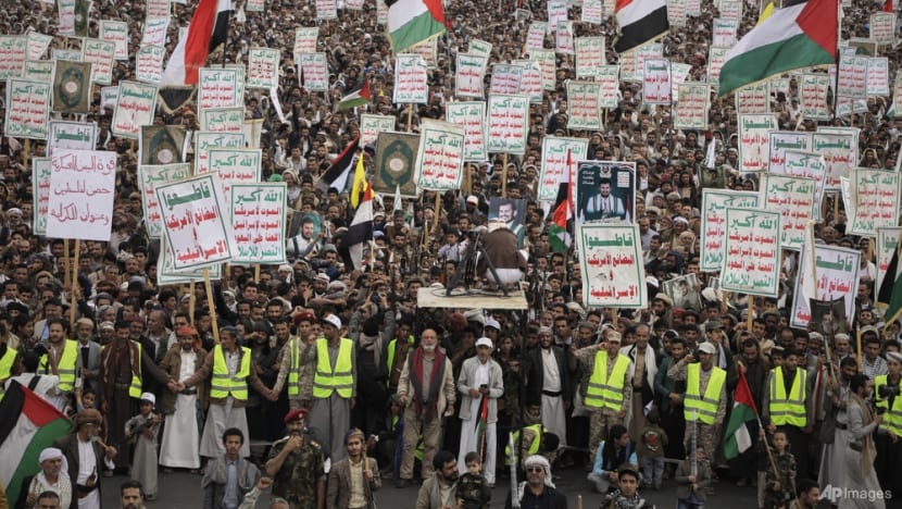 Trump vows to hold Iran responsible for Houthi attacks Trump vows to hold Iran responsible for Houthi attacks