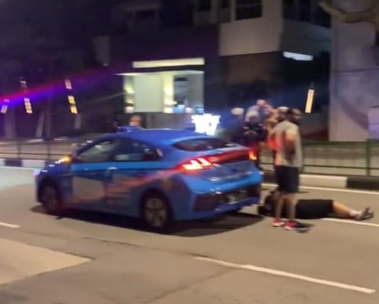 Pedestrian, 47, taken to hospital after accident involving taxi along River Valley Road