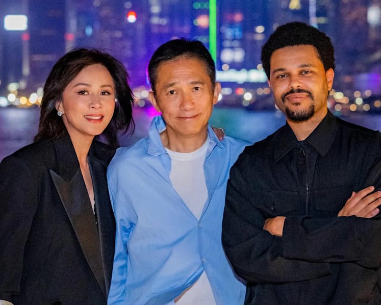 The Weeknd had dinner with Tony Leung and Carina Lau in Hong Kong, left handwritten message on menu