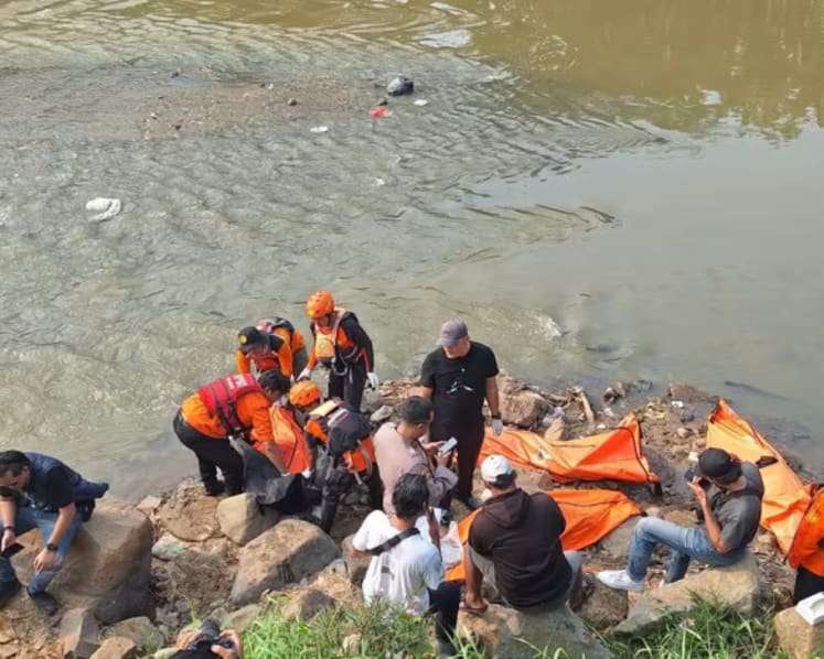 7 teenagers found dead in Bekasi river could have drowned fleeing arrest, say Jakarta police