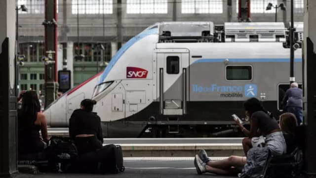 法国火车司机自杀致铁路交通延误 数千名乘客受影响