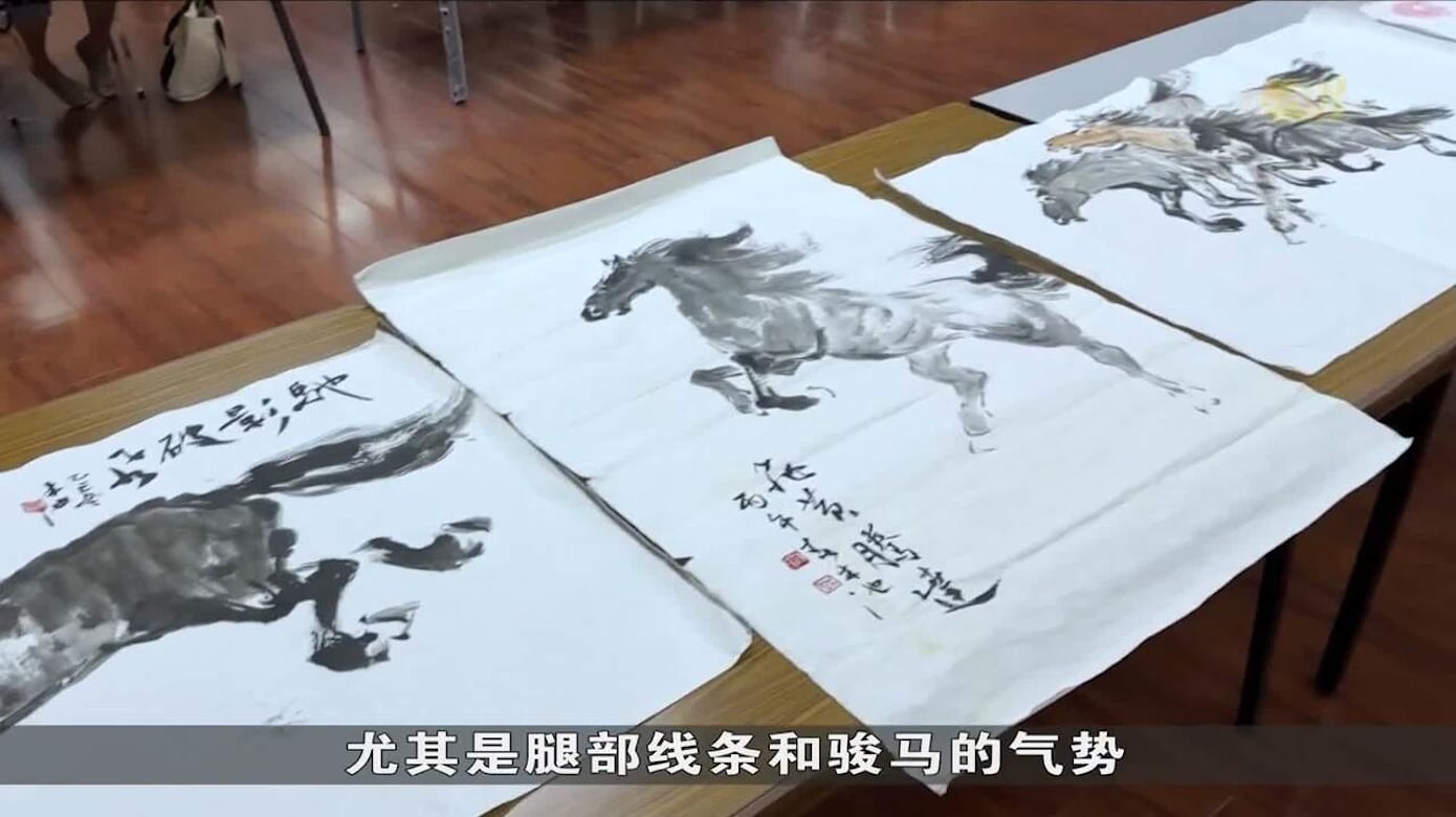 挥毫迎新春 马国长者以书画养心