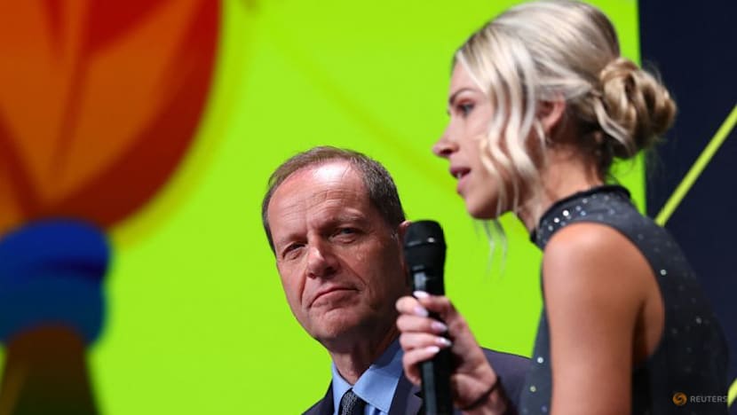 Montmartre finale for men's Tour de France and women to climb Mont Ventoux