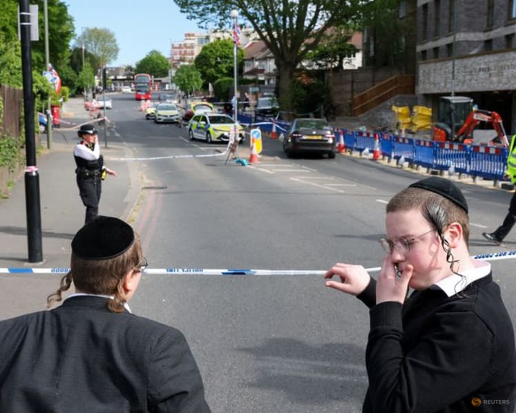 Two Jewish men stabbed in London, police treat attack as terrorism