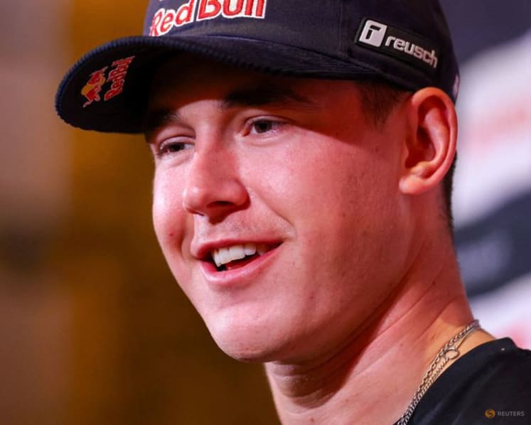 Alpine skiing-After Olympic sweep, Swiss Von Allmen shrugs off pressure ahead of new season