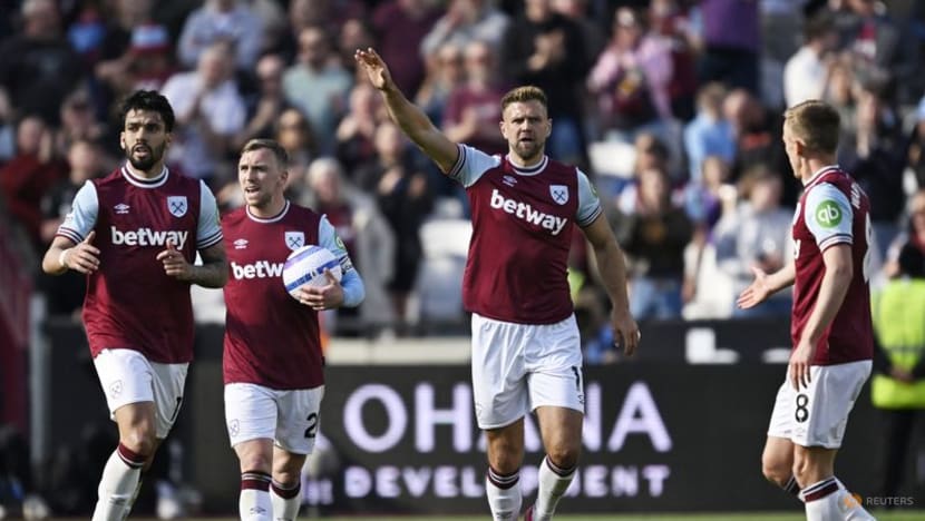 Evanilson at the double as Bournemouth draw 2-2 at West Ham