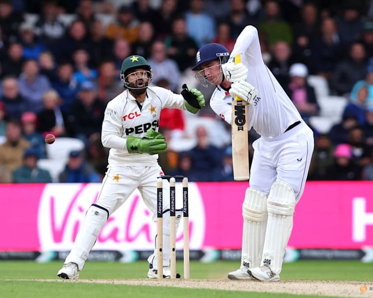 Brook maintains stranglehold over Pakistan for dominant England