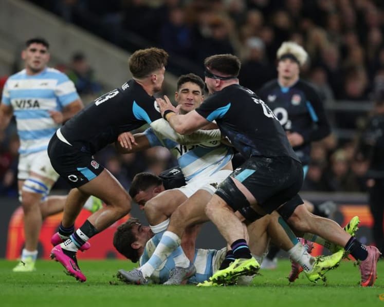 England survive Argentine comeback for 27-23 win
