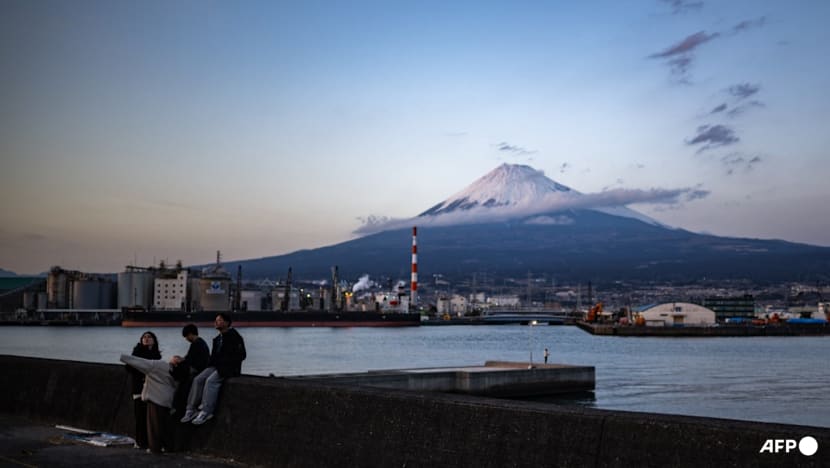 Chinese tourists ditch Japan for third month running