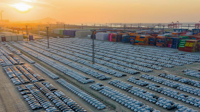 世界银行：截至第三季末 中国经济年比增长已达5.2%