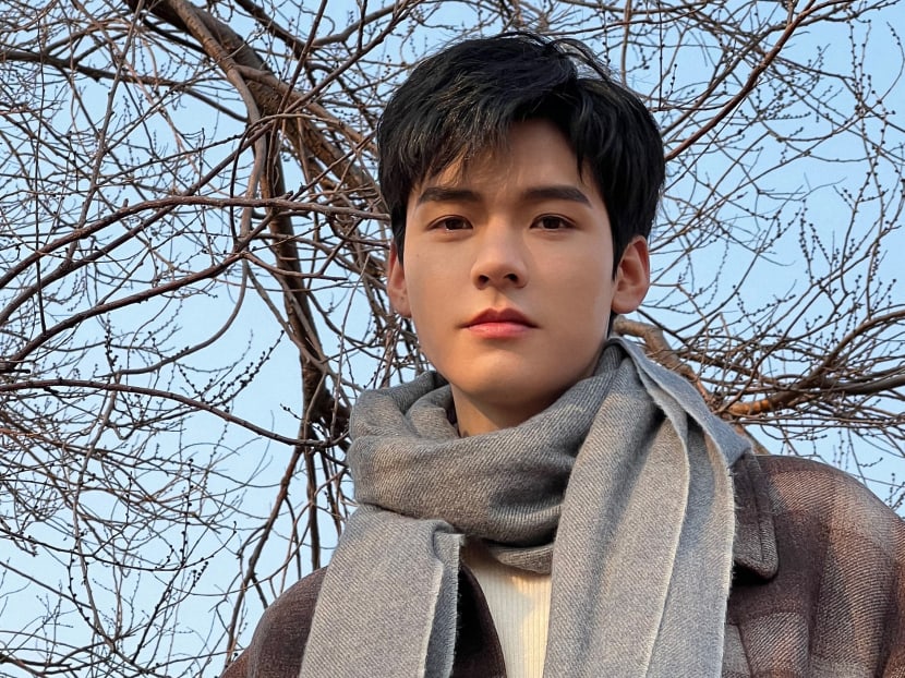 Chinese Actor Gong Jun Threatens Legal Action Over Rumours That He Was A Male Escort & Has A Secret Child