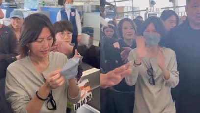 Stefanie Sun Swamped By Fans Who Couldn't Get Tickets To Her SG Concert At China Airport