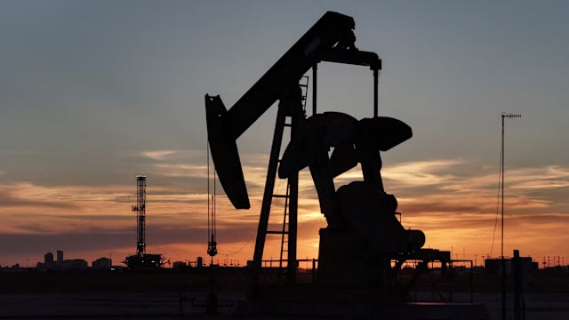 美国下令封锁进出委内瑞拉受制裁油槽船 油价涨逾1%