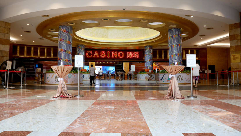 Passenger from casino shoved taxi driver who told him not to gamble if he could not afford it, gets jail Passenger from casino shoved taxi driver who told him not to gamble if he could not afford it, gets jail