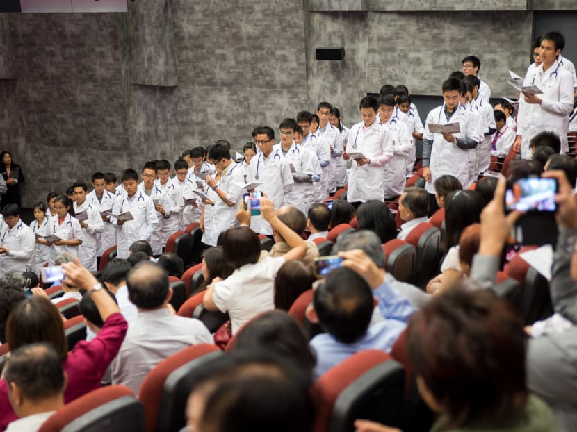 Lee Kong Chian School of Medicine students reciting the Declaration of a New Medical Student to the audience. Photo: Nanyang Technological University