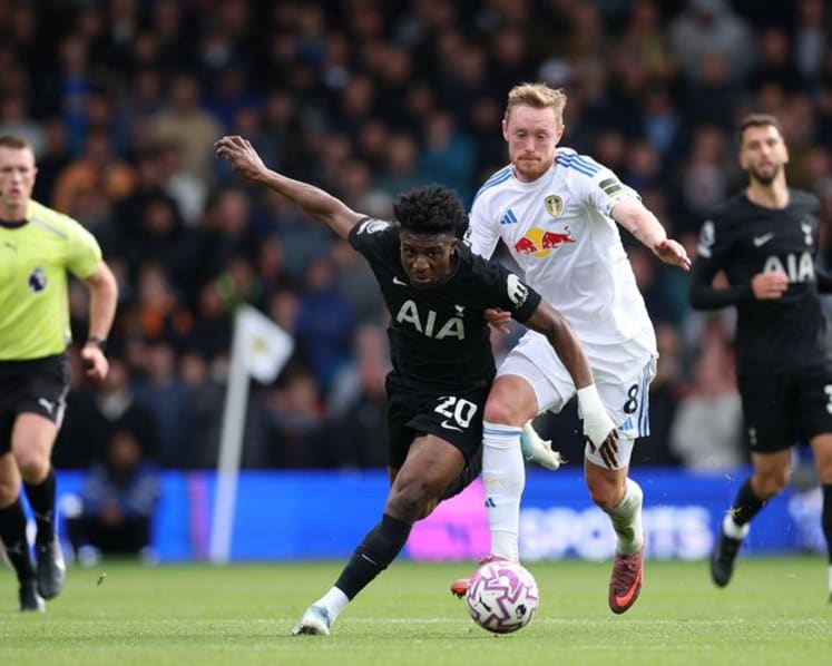 Kudus sparkles as Tottenham end Leeds' unbeaten home run