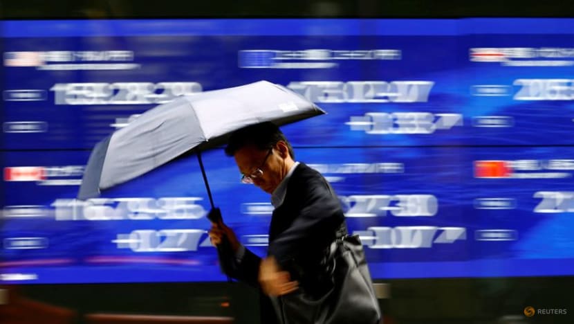Japanese shares choppy again, BOJ deputy seeks to soothe market Japanese shares choppy again, BOJ deputy seeks to soothe market