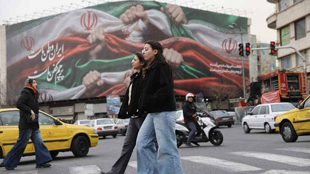 尽管特朗普冀避免对伊朗动武 但据报美航母打击群将抵达中东