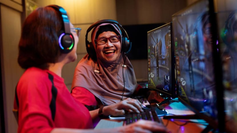 Right on target: How an 85-year-old found joy in Counter-Strike 2 Right on target: How an 85-year-old found joy in Counter-Strike 2